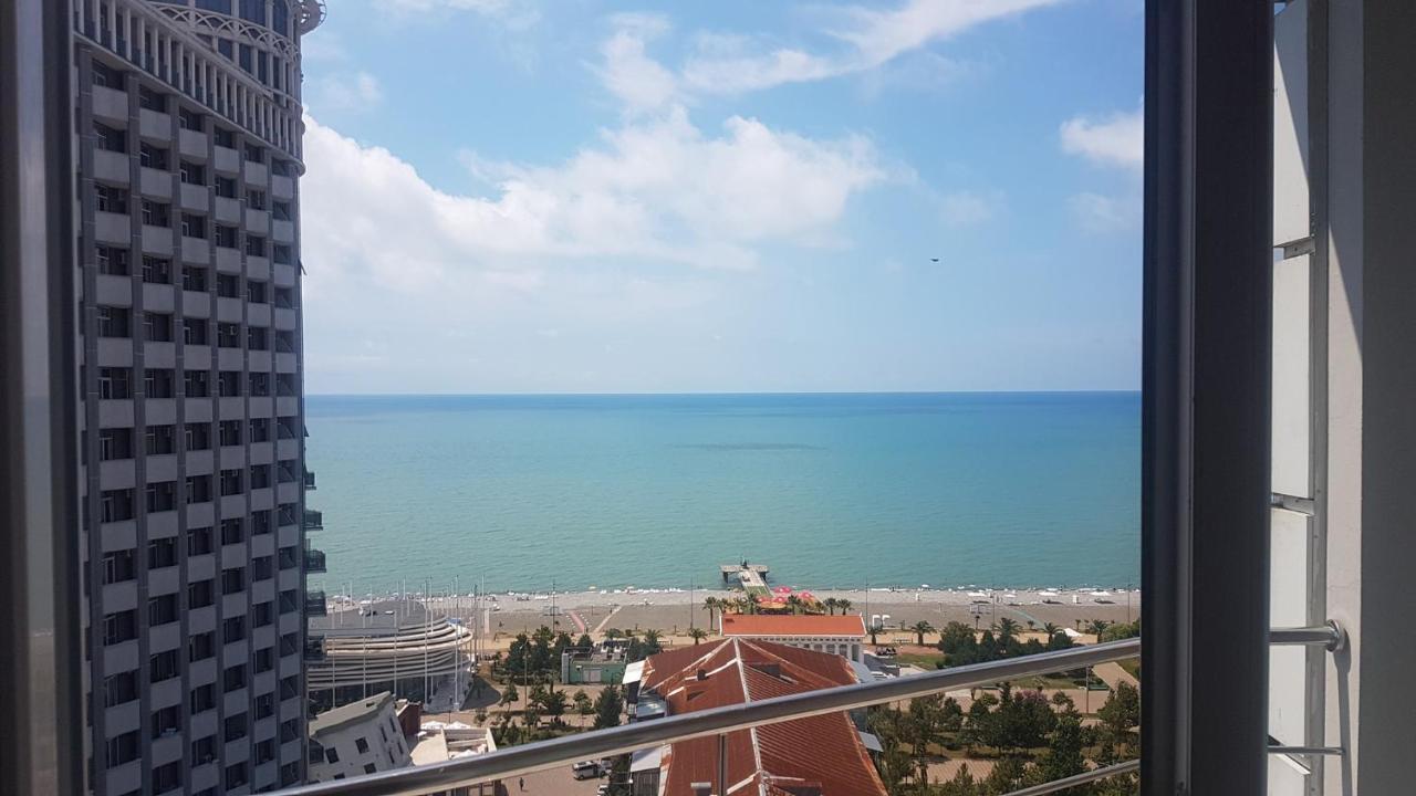 West Apartments Batumi Exterior photo