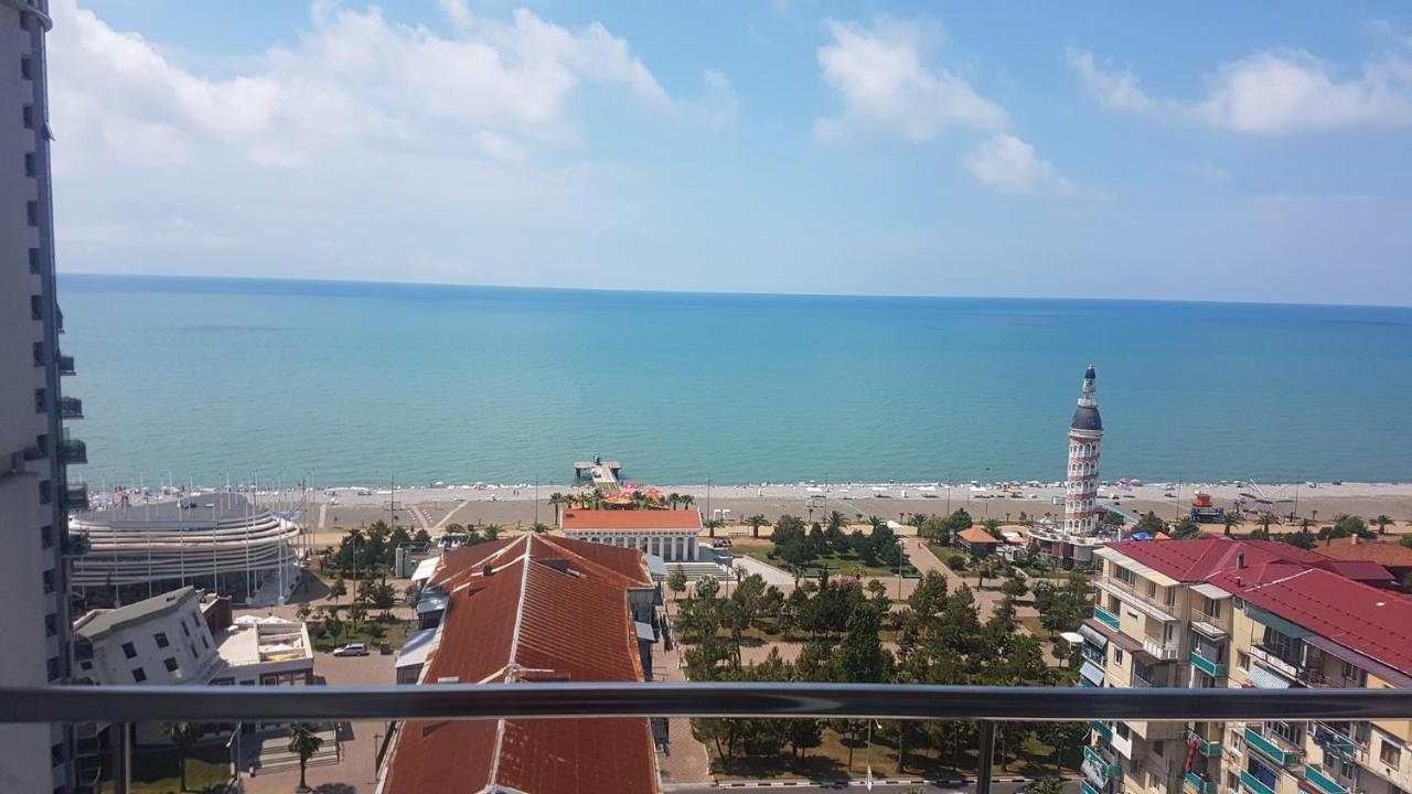 West Apartments Batumi Exterior photo